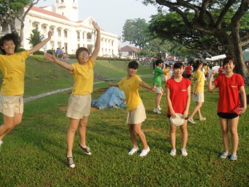 30512_419708002175_601877175_5399605_2379689_n